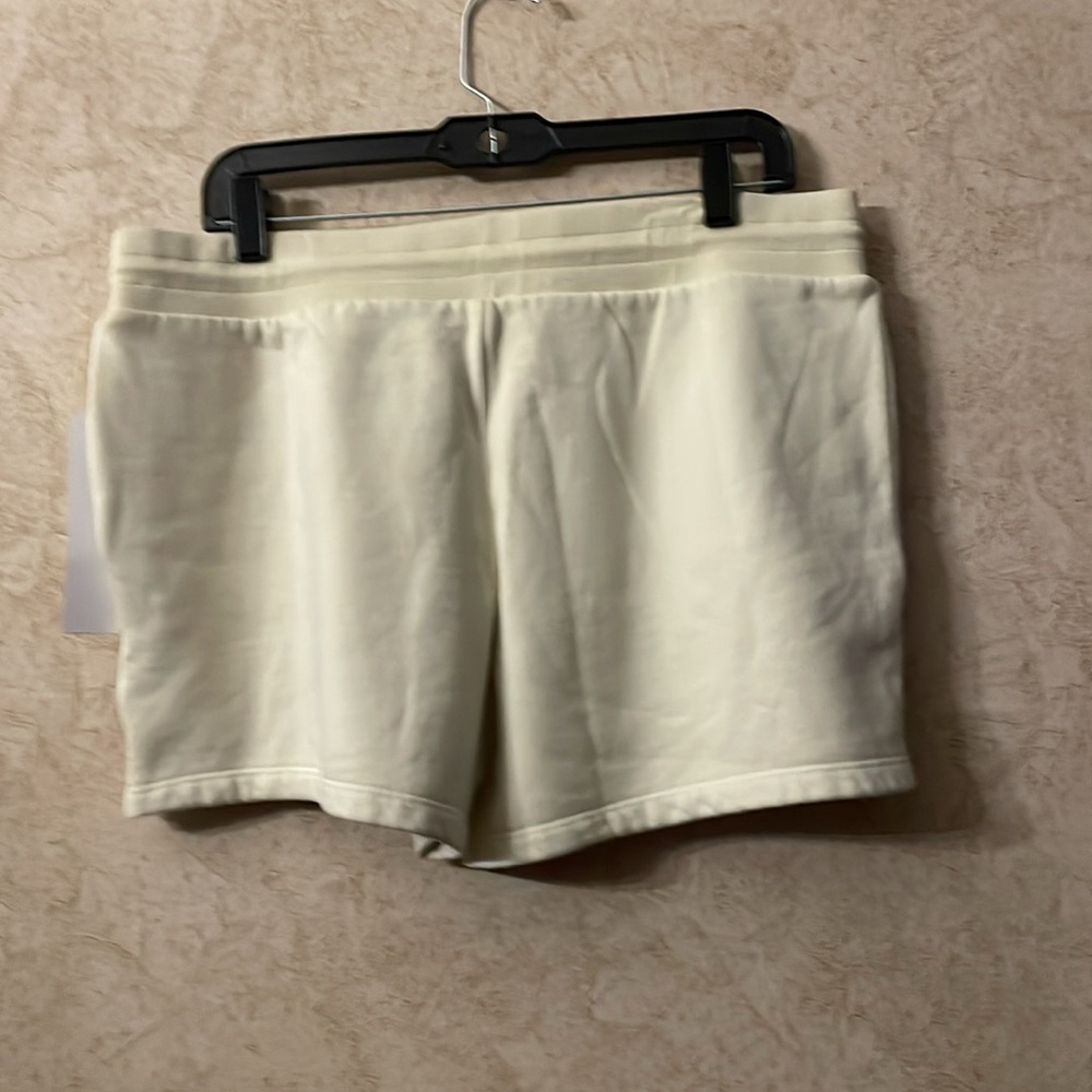 Good Threads Drawstring Shorts - Picture 4 of 8